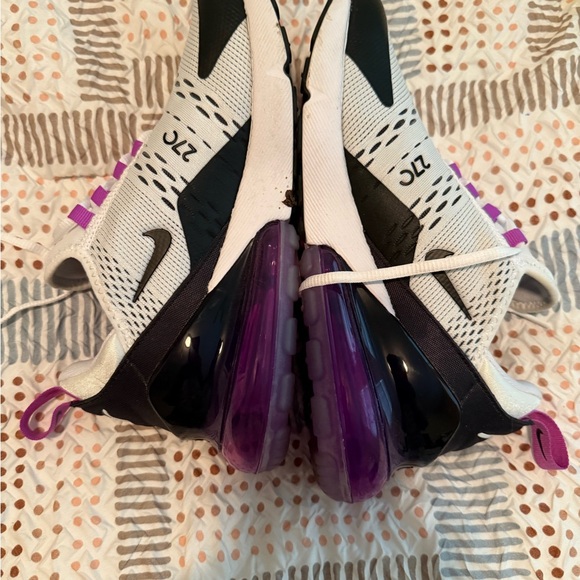 Nike White and Purple Women's Sneakers - Picture 2 of 5